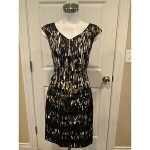 Monique Lhuillier Black Gray White Print V-Neck Fitted Sheath Dress, Size 0